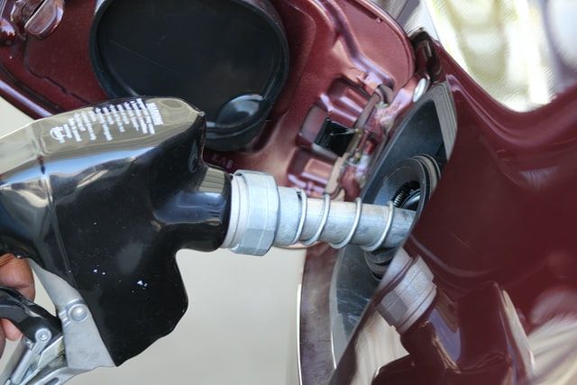 Fuel prices are falling rapidly in Poland. It looks like it will be even cheaper