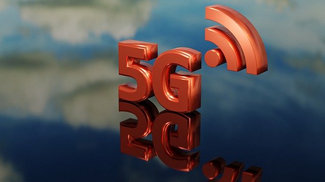 Polish companies are waiting for 5G. The delay is hurting the companies
