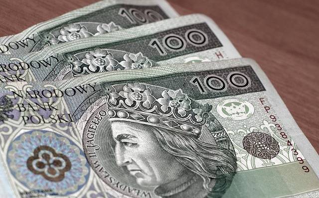 Minimum wage up twice Poland next year and higher ZUS contributions