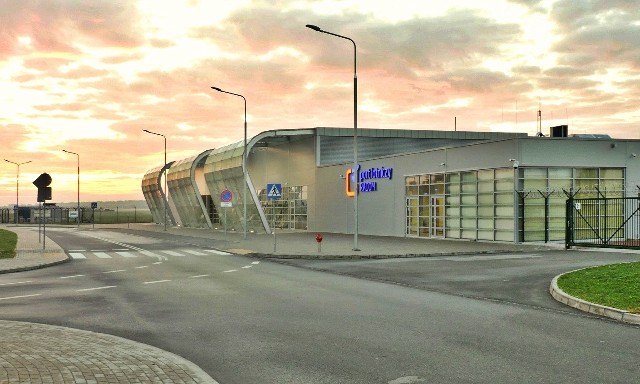 The airport in Radom is desperately looking for employees