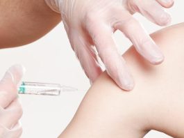 The fourth dose of the Covid-19 vaccine in Poland for all adults. There is a date